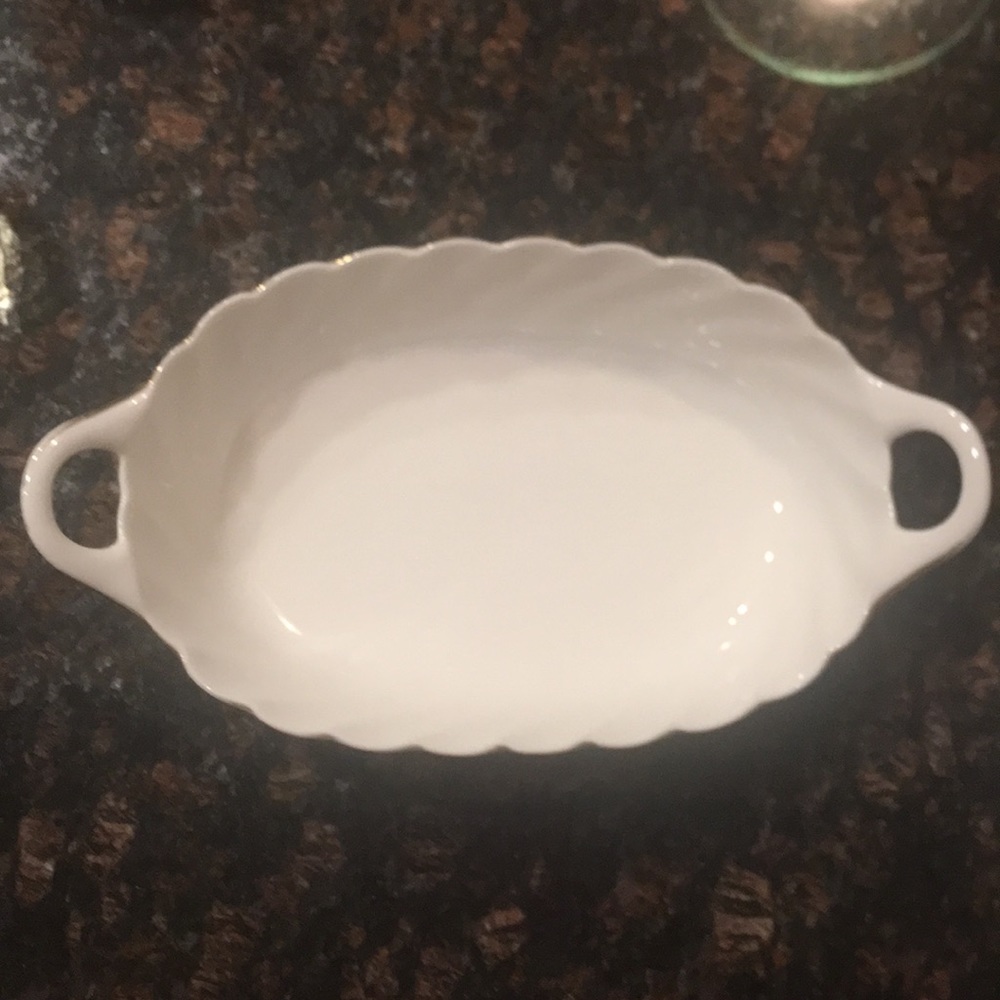HOMEBEAUTIFUL WHITE BOWL GOLDTRIM Petite BoneChina